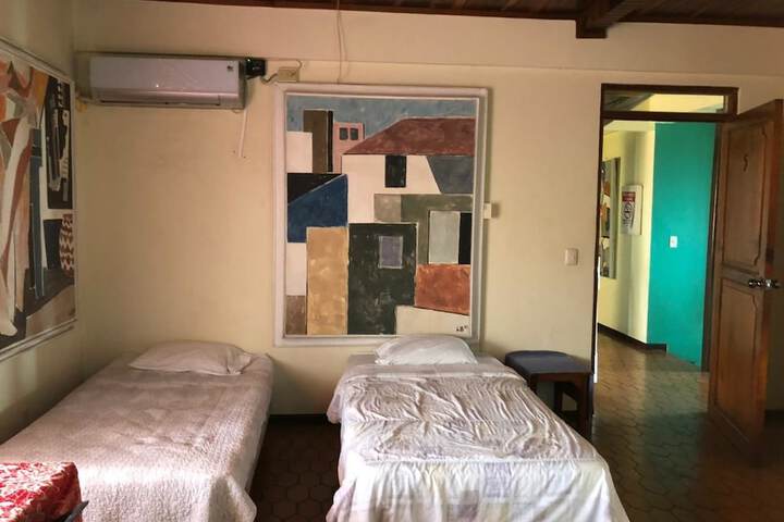 Room 4 of 37