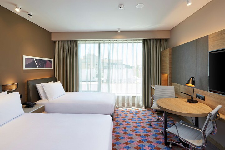 Room 15 of 53