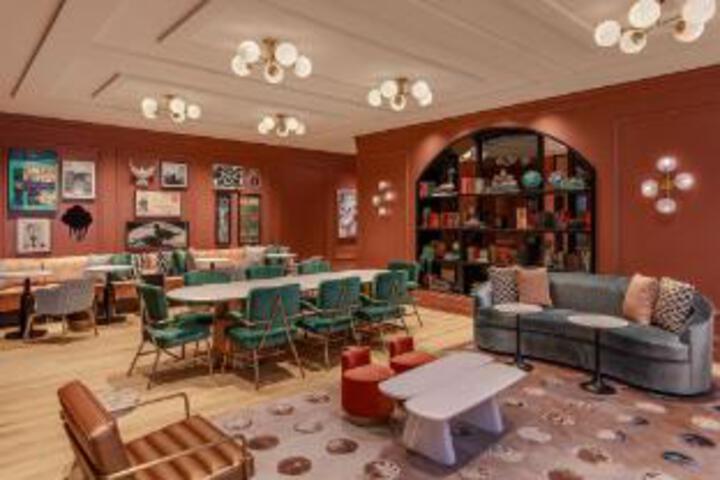 Hotel Interior 12 of 43