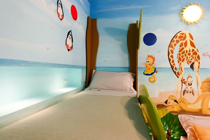 Room 25 of 55