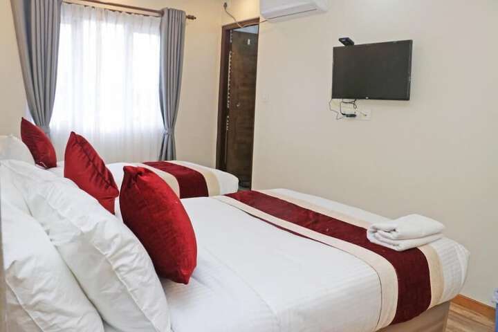 Room 6 of 27
