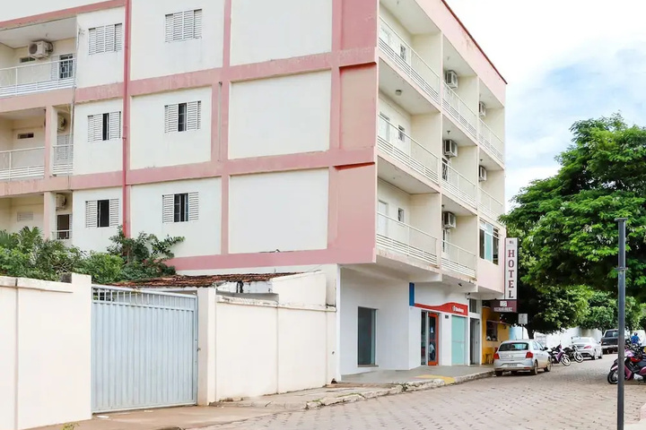 OYO Bocaiuva Palace Hotel