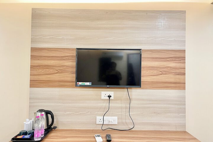 Room 83 of 159
