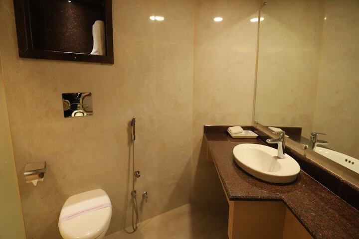 Room 54 of 70