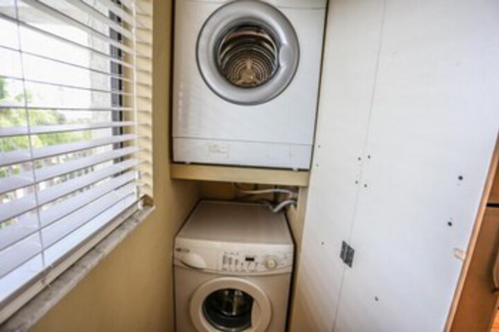 Laundry 11 of 23
