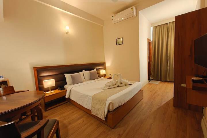 Room 16 of 82