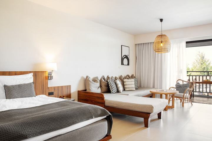 Room 15 of 134