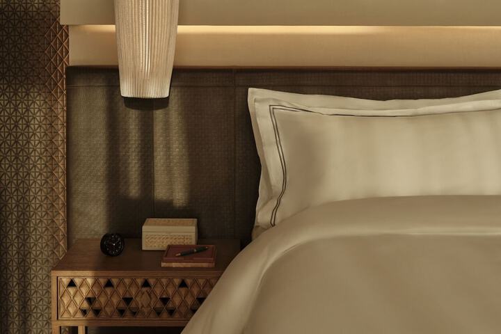 Room 11 of 28