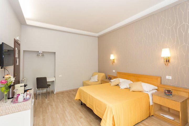 Room 14 of 67