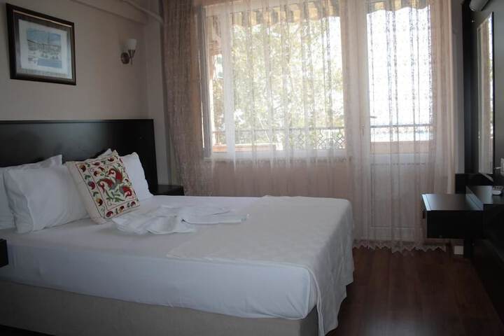 Kucukkuyu Gumus Hotel in Ayvacik