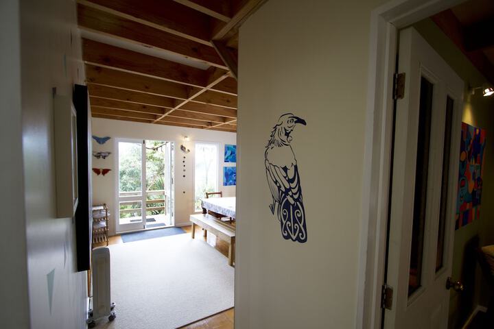 Room 11 of 27