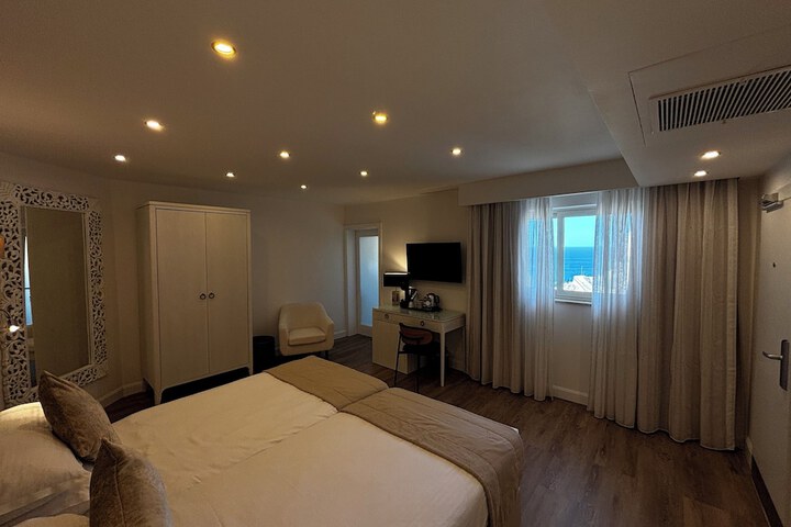 Room 71 of 155