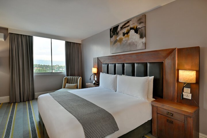 Room 34 of 114