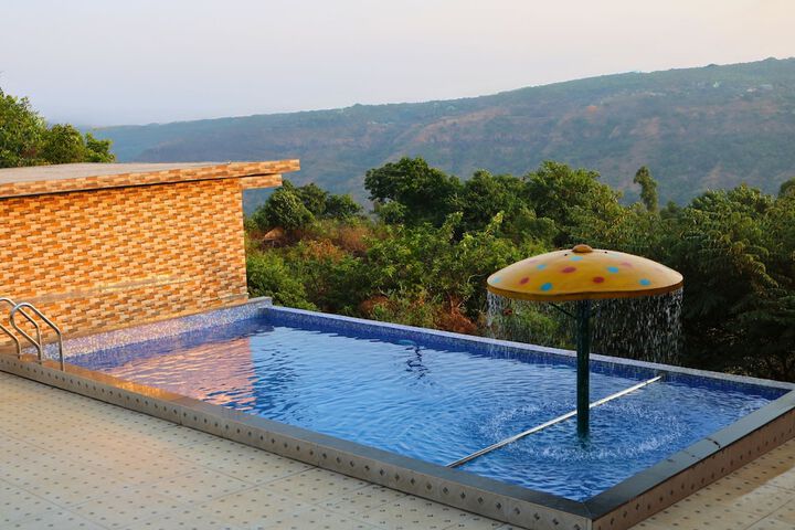 Pool 32 of 60