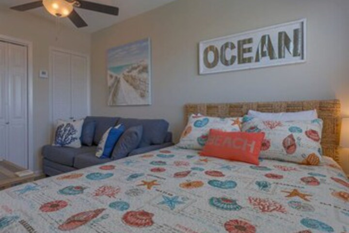 Room 145 of 152