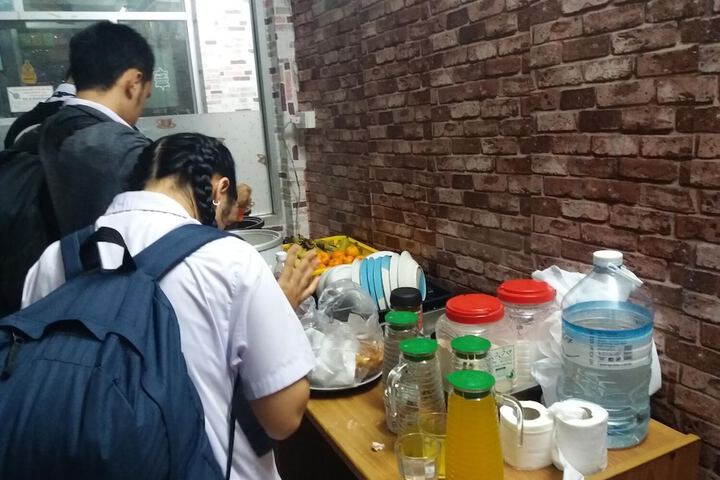 Dining 21 of 42