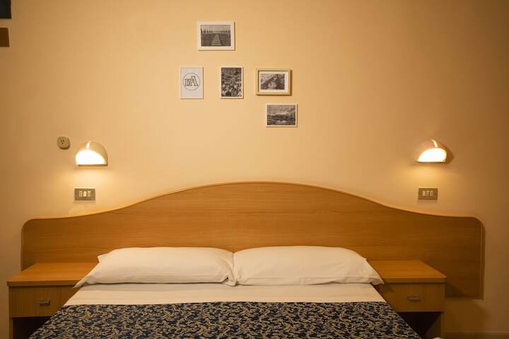 Room 6 of 55