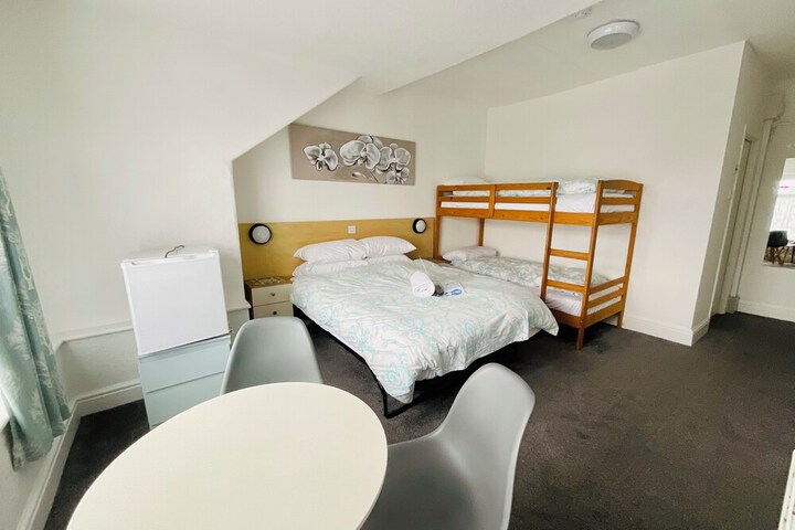 Room 42 of 131
