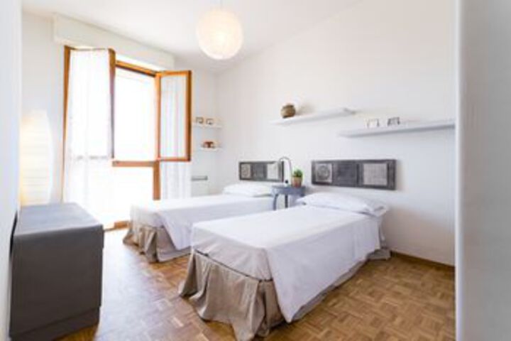Room 7 of 26