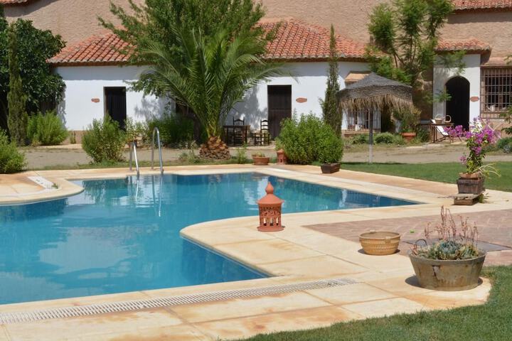 Pool Hotel
