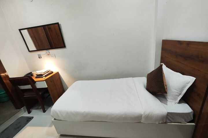 Room 36 of 75