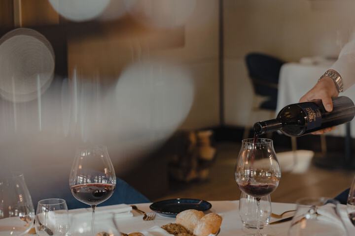 Dining 80 of 90