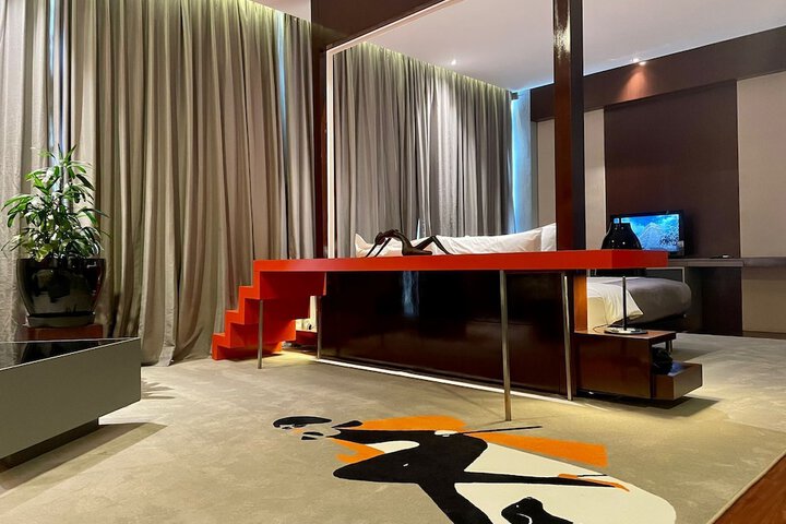 Room 5 of 60