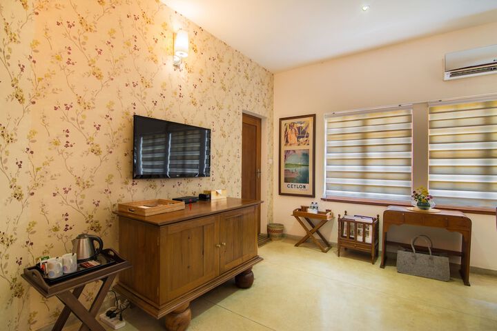 Room 42 of 118