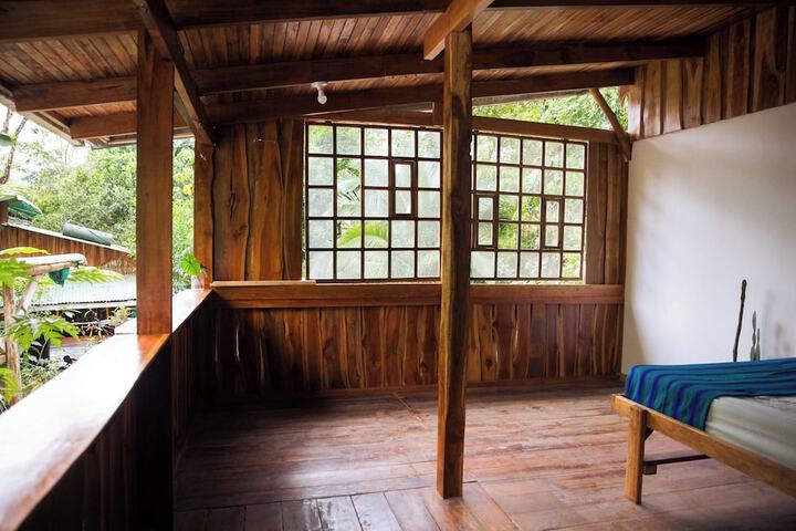 Room 2 of 6