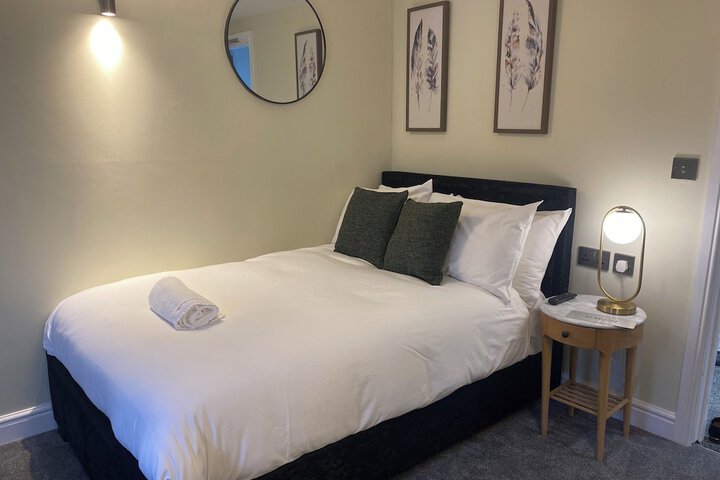 Room 15 of 32