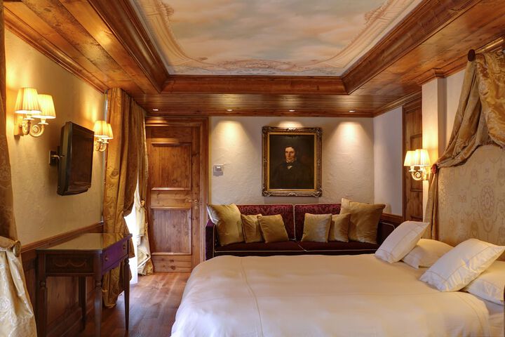 Room 15 of 39