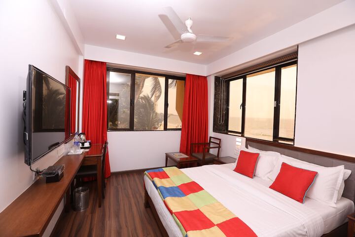 Room 15 of 38
