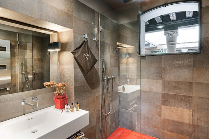 Bathroom Interior Photo