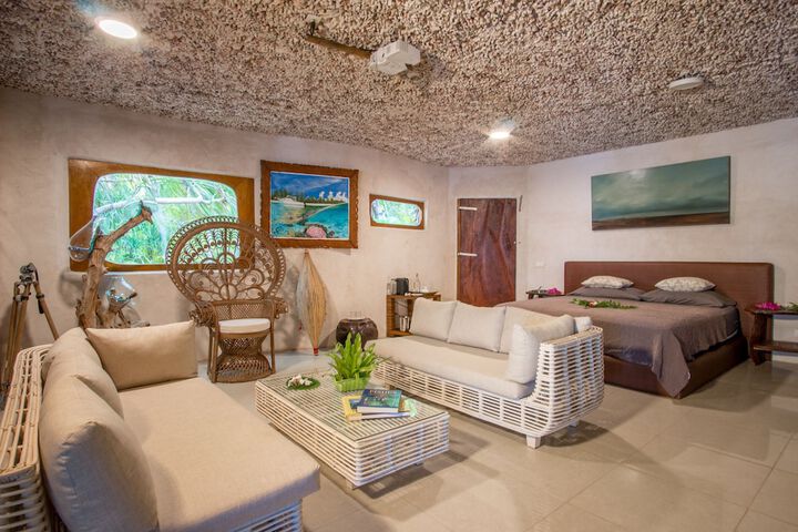 Room 5 of 85