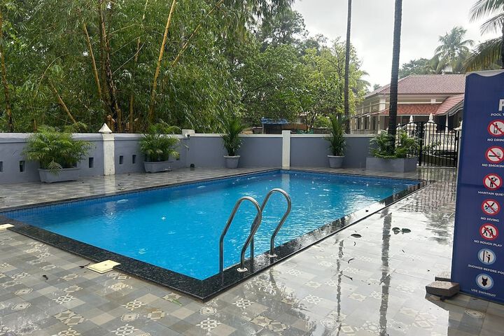 Pool 60 of 84