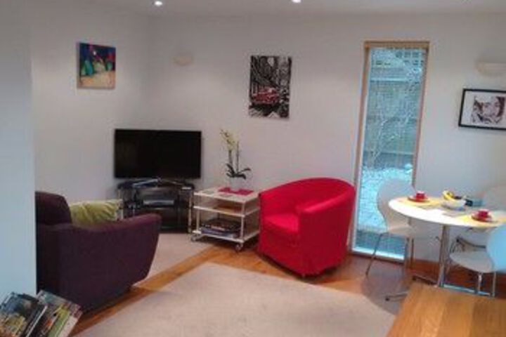 Room 30 of 32
