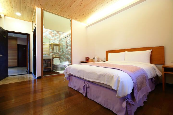 Room 7 of 41