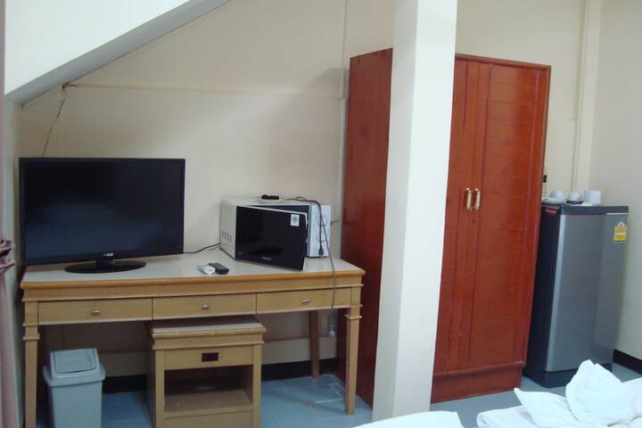 Room 25 of 86