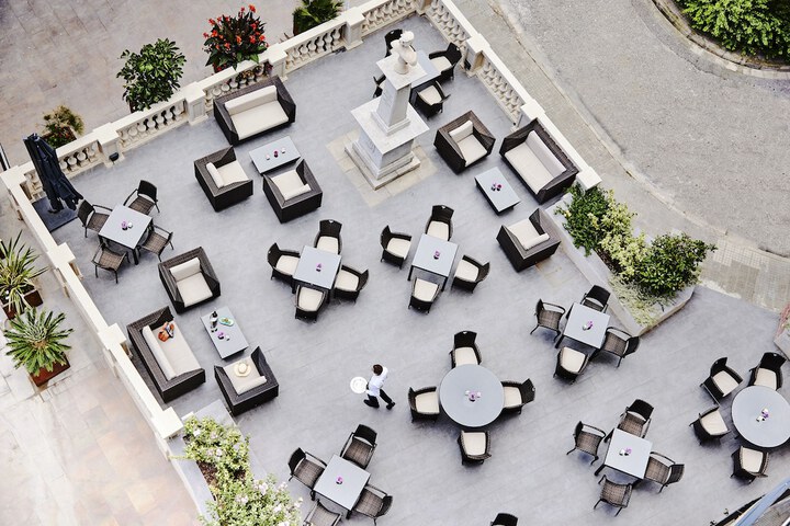 Terrace/Patio 40 of 58