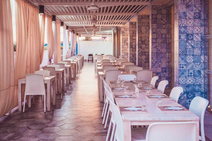 Dining 44 of 71