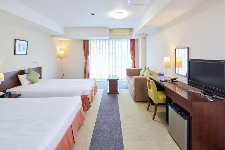 Room 15 of 92