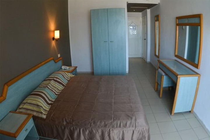 Room 13 of 58