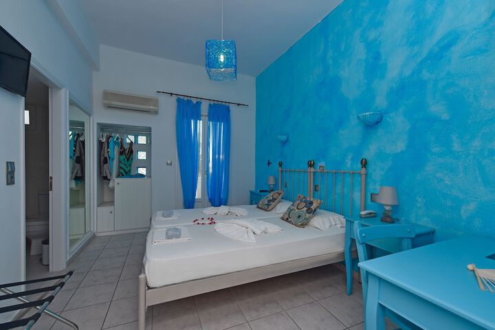 Room 12 of 124