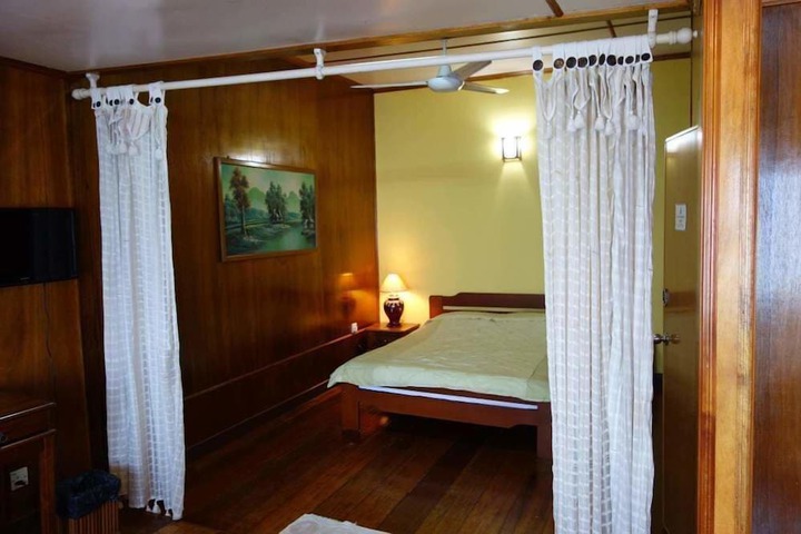 Room 18 of 47