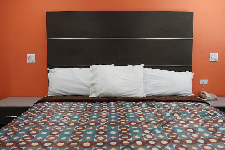 Standard | King Bed (13 of 14)