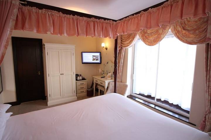 Room 54 of 140