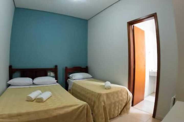Room 8 of 16