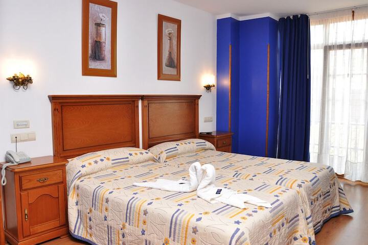 Room 4 of 41