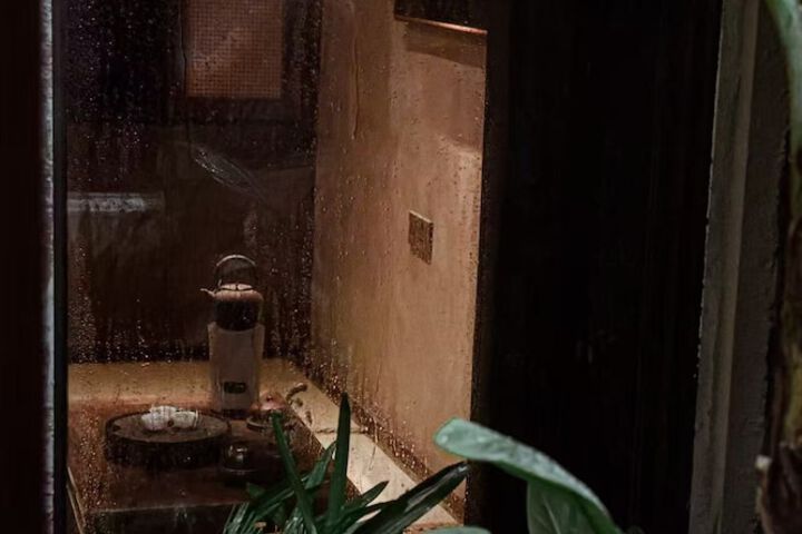 Room 28 of 49