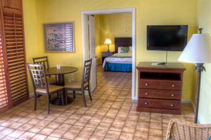 Room 16 of 36